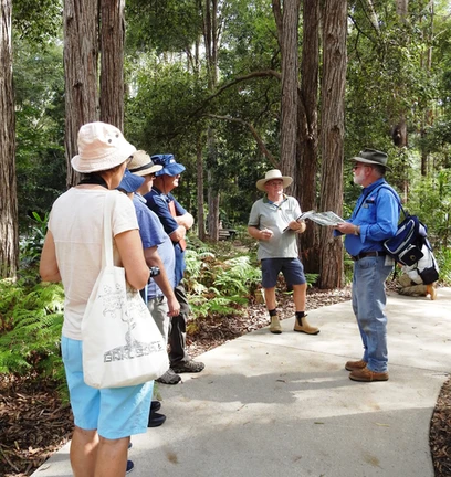 Paul training new guides (March 2019)